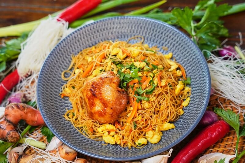 A plate of Bihun Goreng Eyang