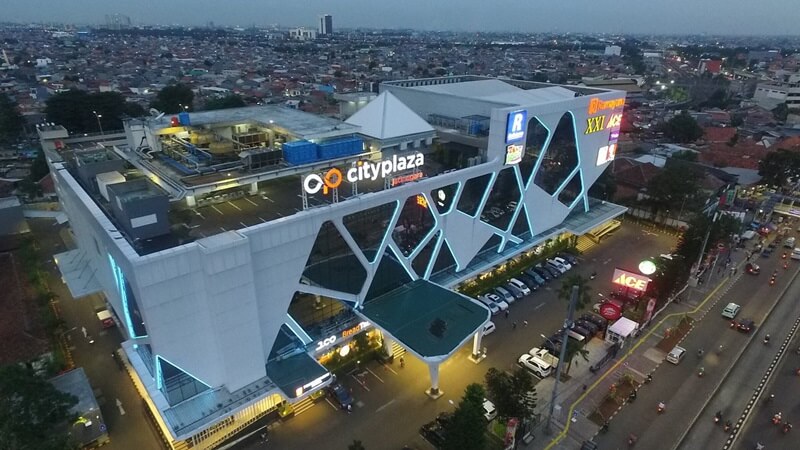 Exterior of City Plaza Jatinegara building at night
