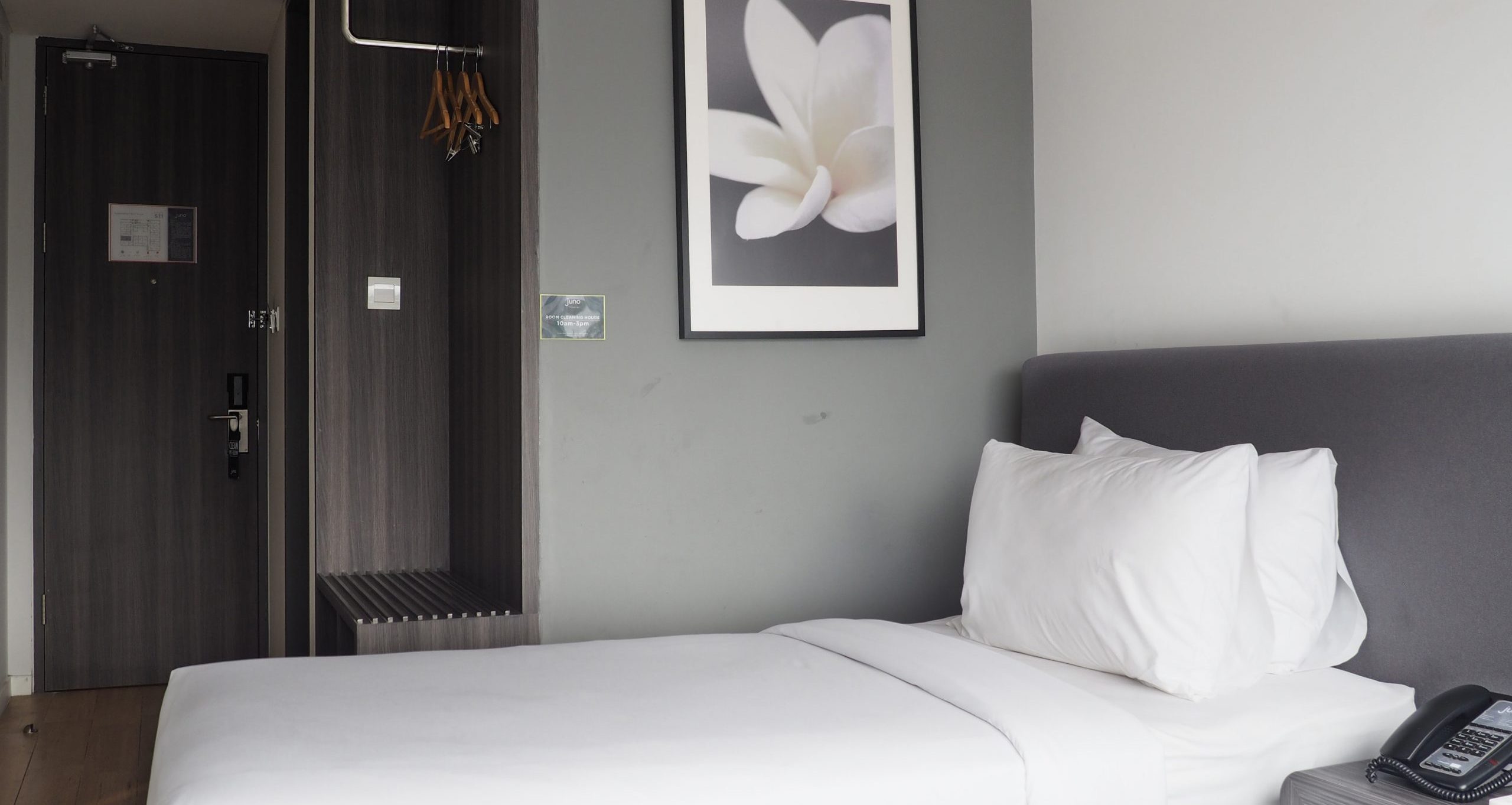 A modern Deluxe Twin hotel room with two beds