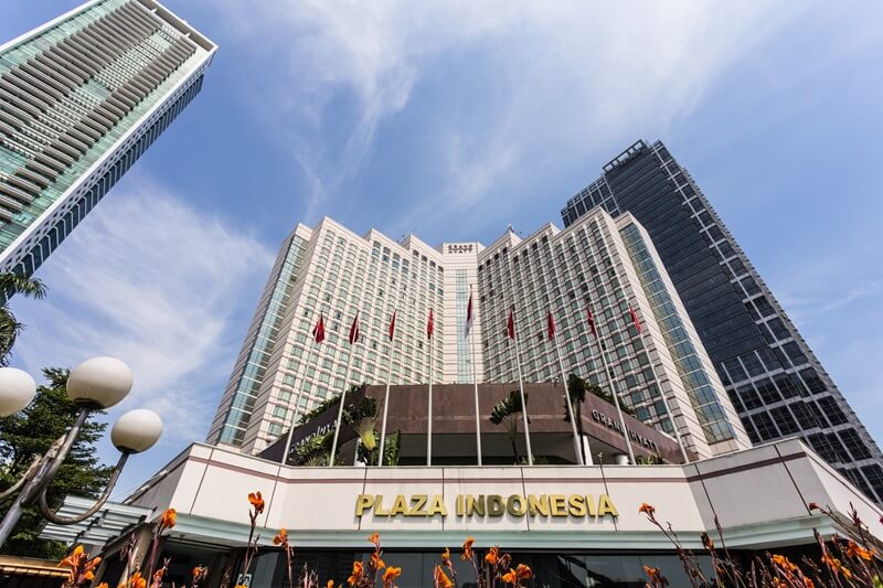Exterior of Plaza Indonesia shopping mall at night