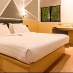 Superior Queen hotel room with modern decor