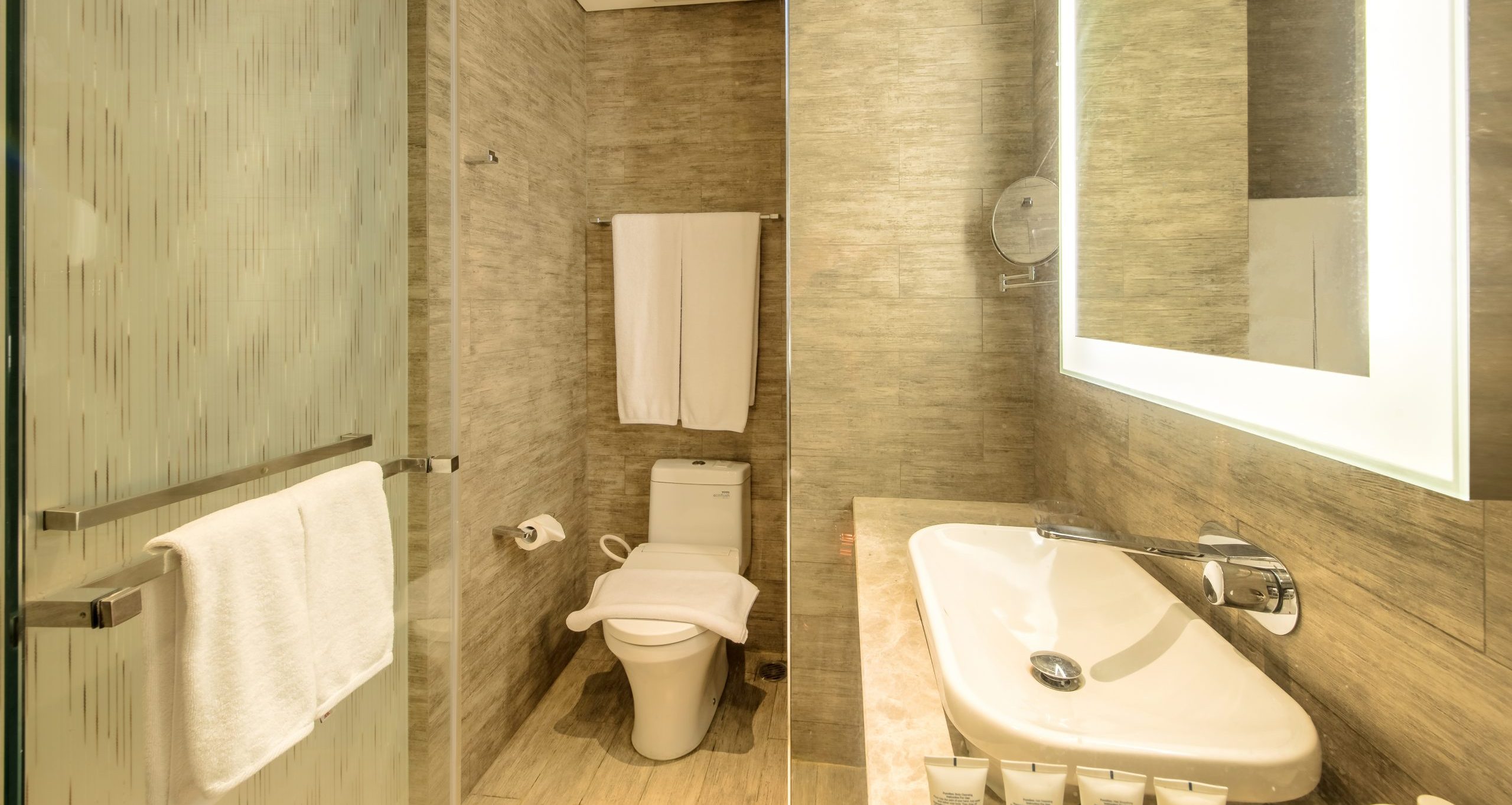 Deluxe twin room at an Ashley Hotel Group hotel