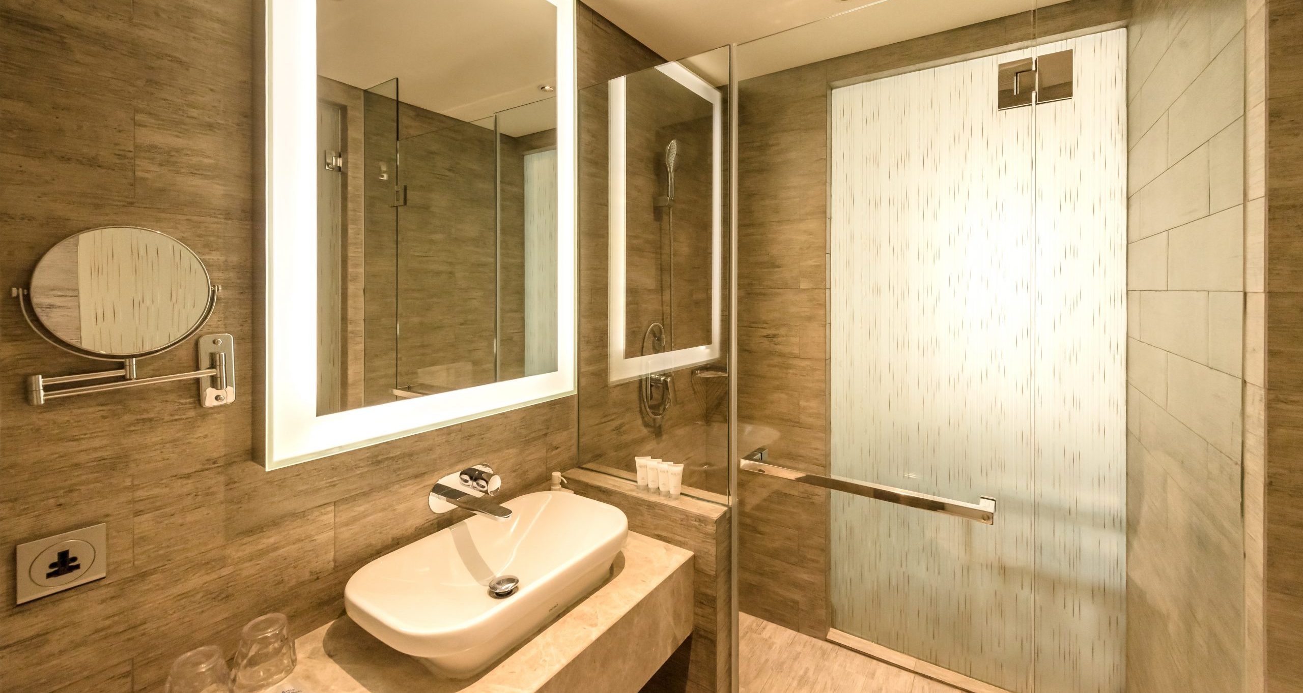 Superior Twin room at the Ashley Wahid Hasyim hotel