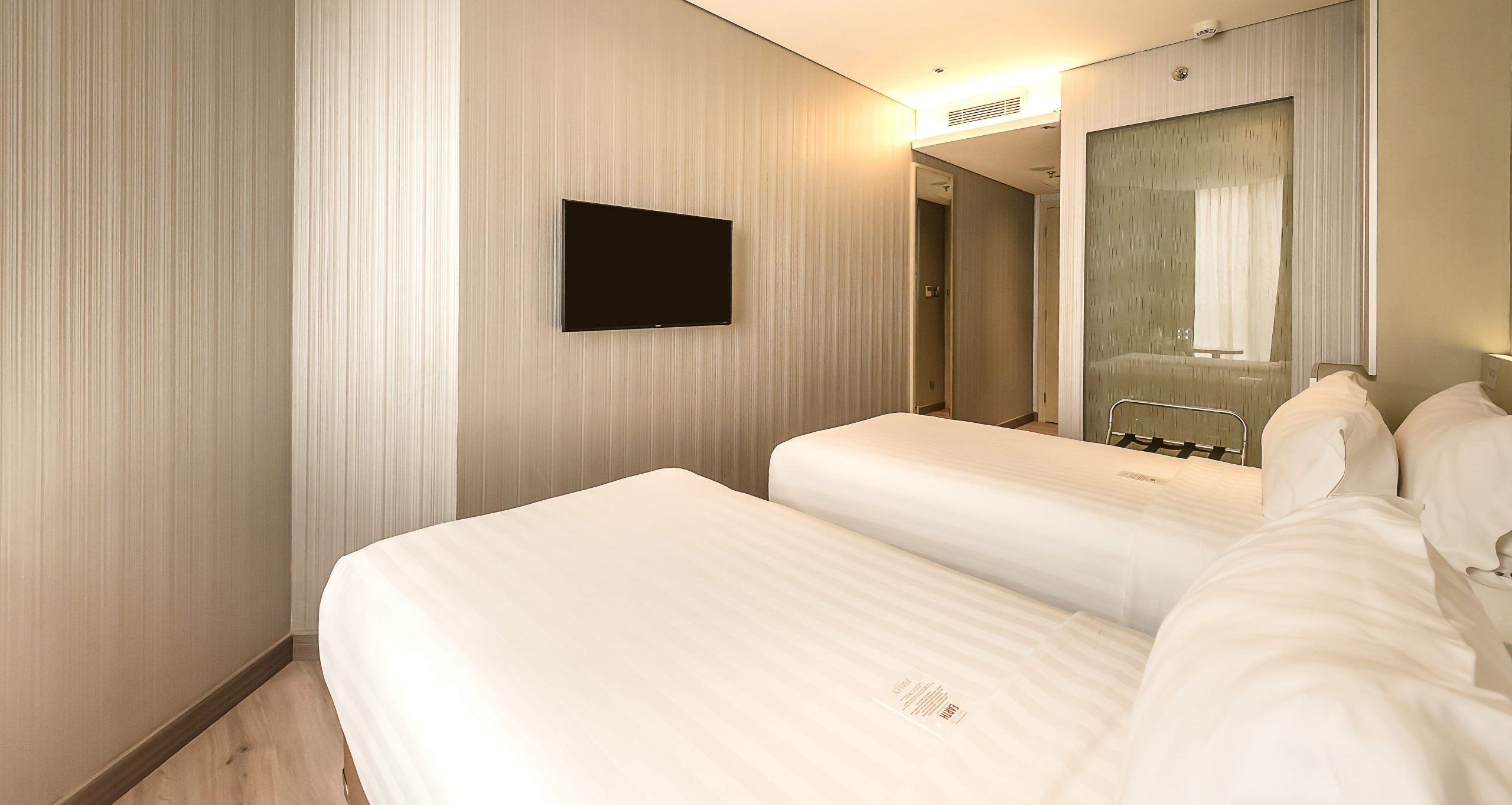 Ashley Wahid Hasyim Superior Twin room with two beds