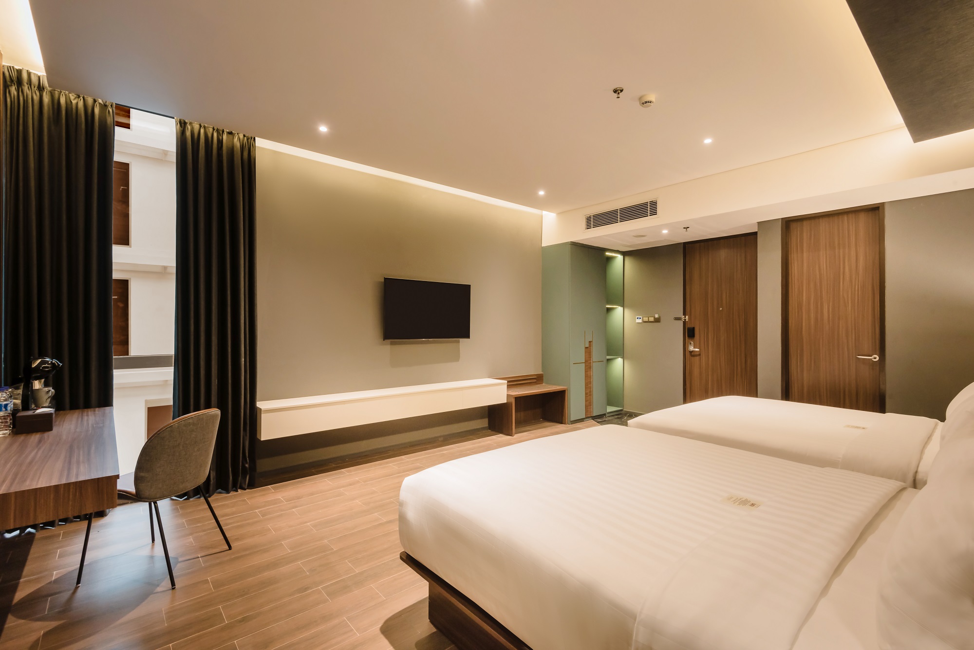 Ashley Tanah Abang family room with two beds
