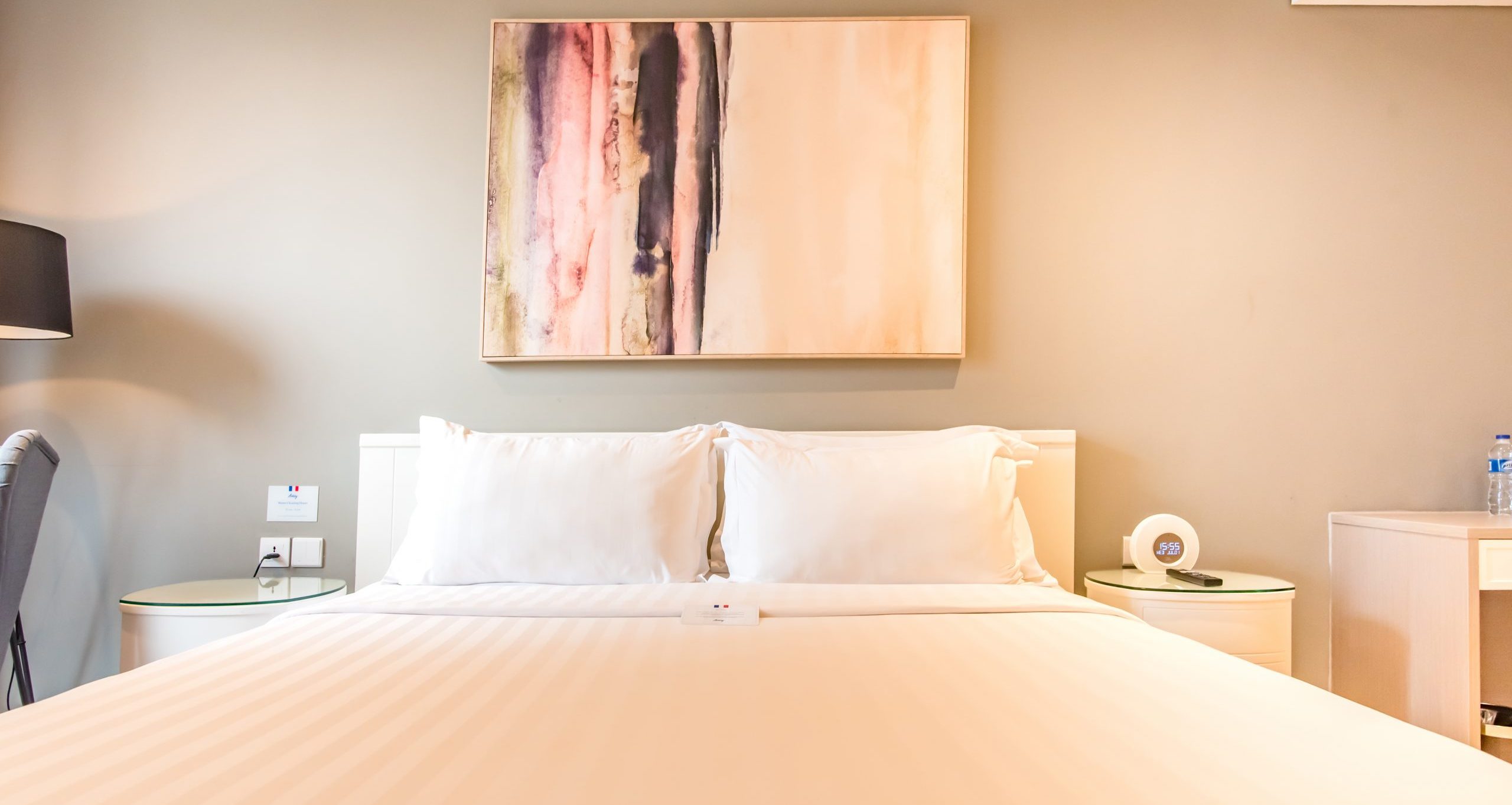 Executive Queen room at Ashley Sabang hotel