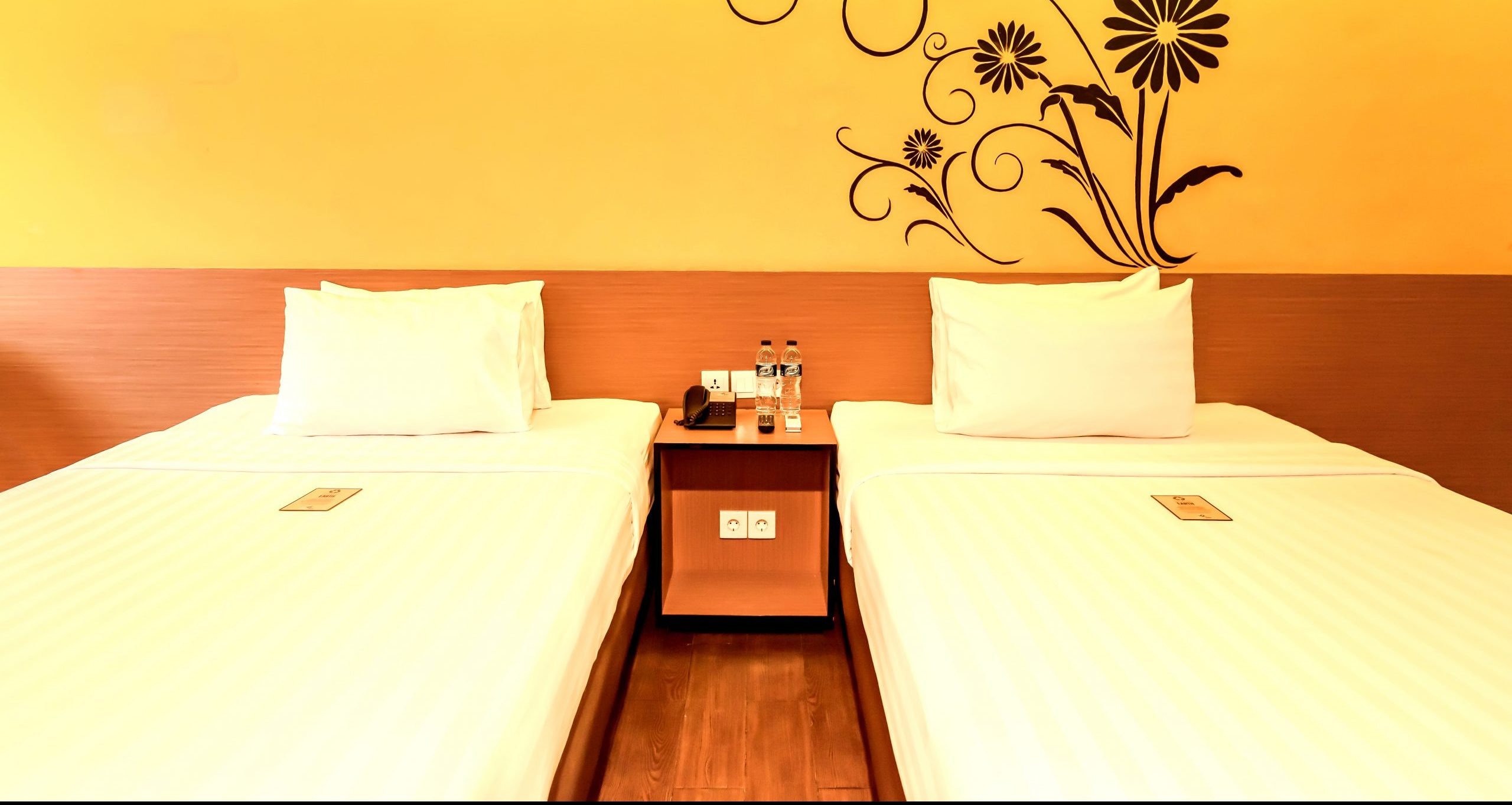 Superior twin room at Yellow Bee Tangerang hotel