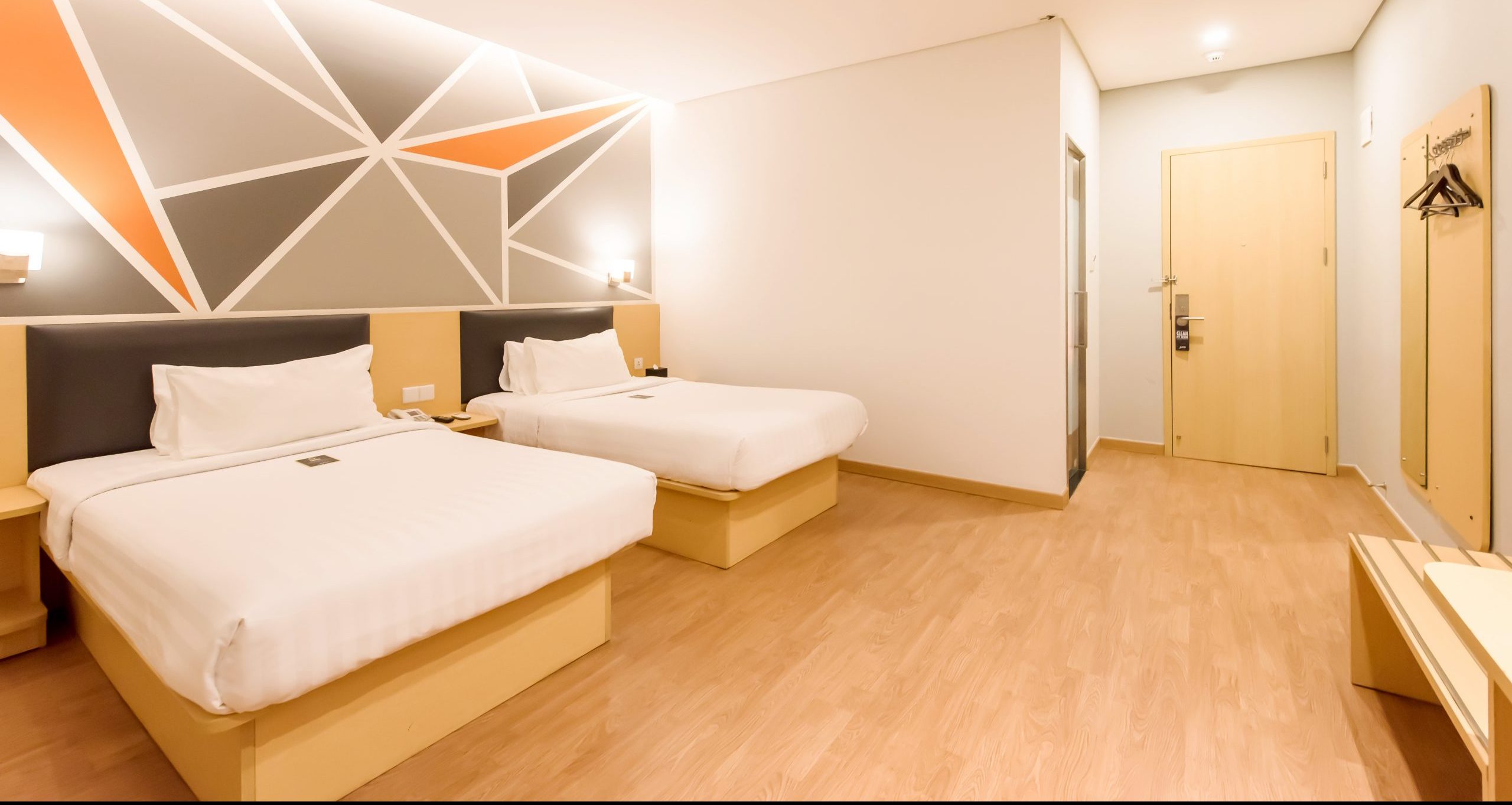 Superior Twin room at Juno Jatinegara hotel