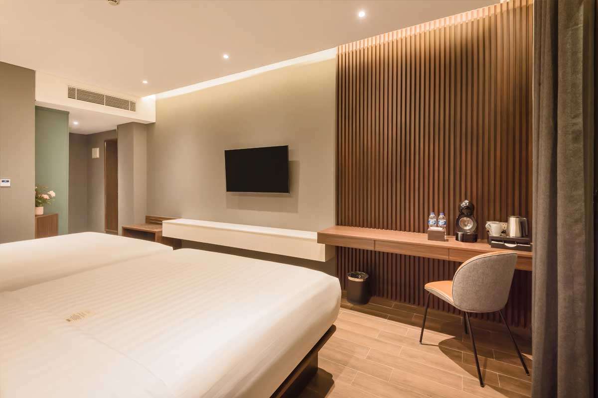Ashley Hotel Deluxe Triple Room with three beds