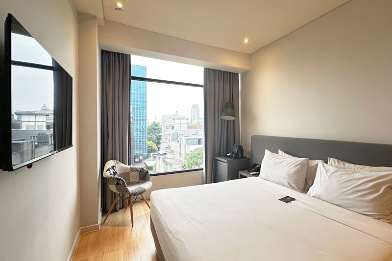 A modern and clean executive double hotel room