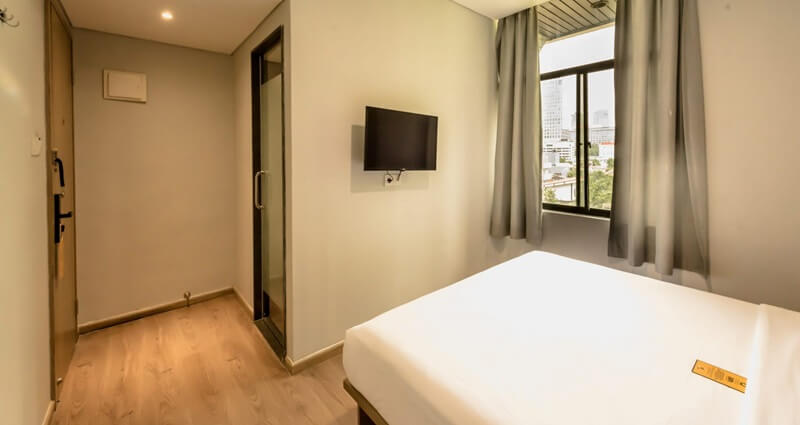 A modern YBTA Deluxe Double hotel room