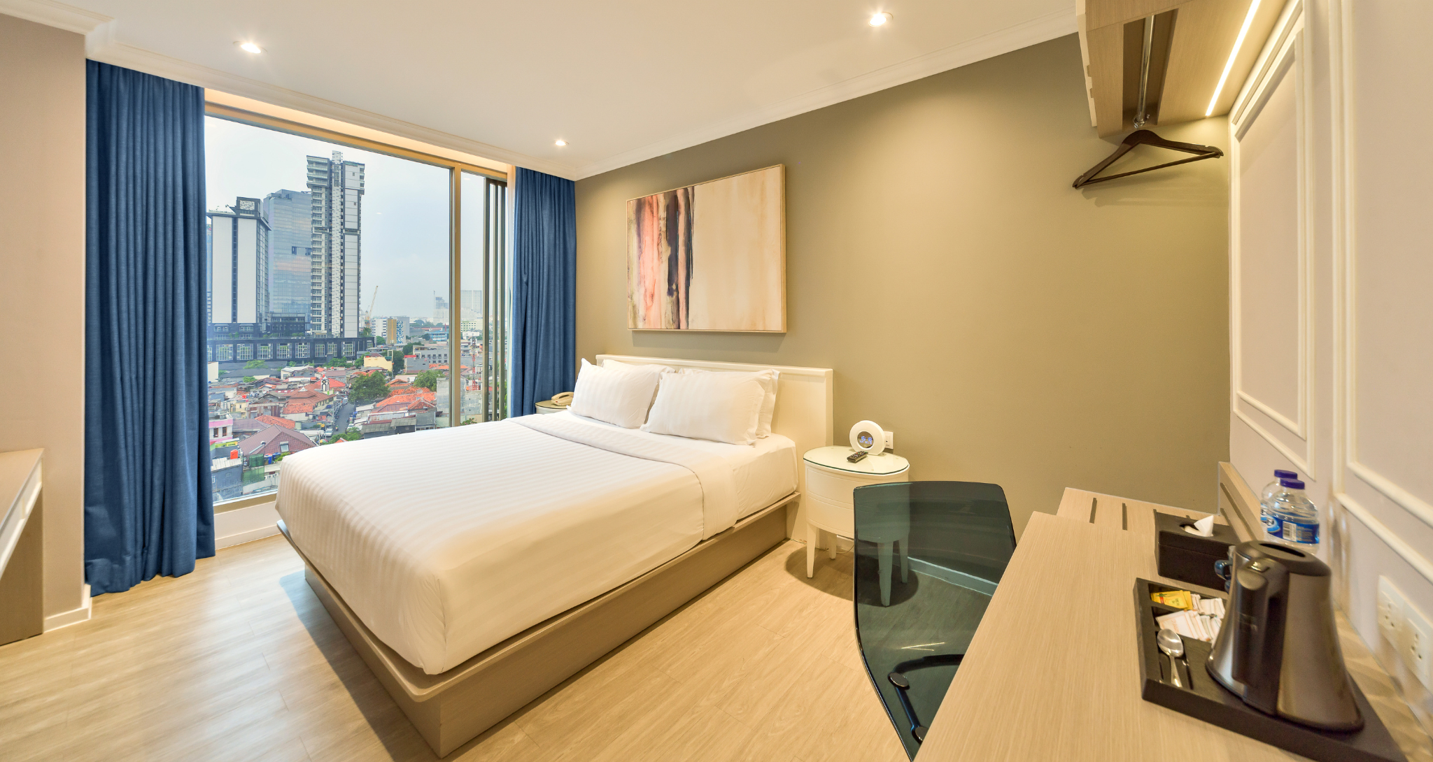 Spacious Deluxe Queen room at Ashley Sabang hotel