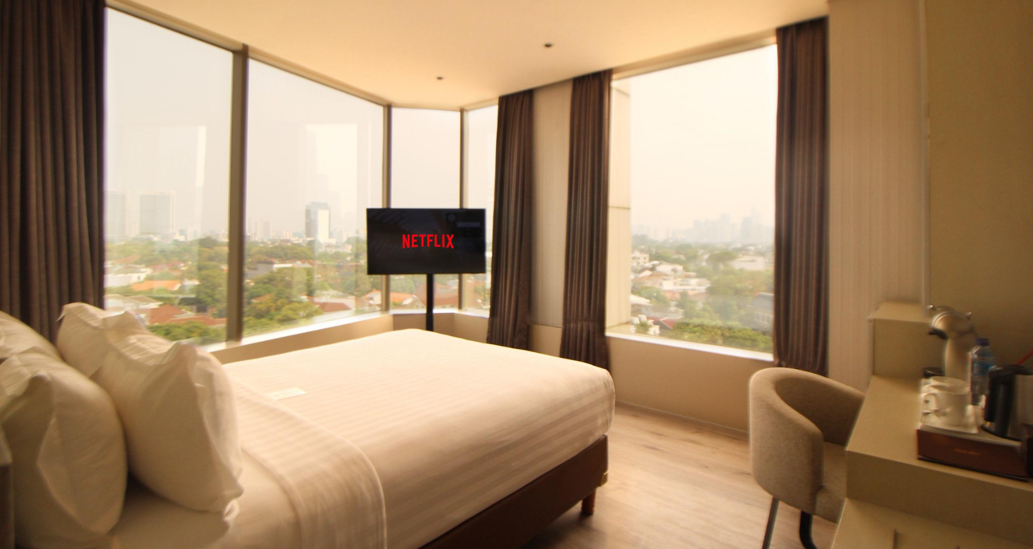 Executive Queen Room at Ashley Hotel