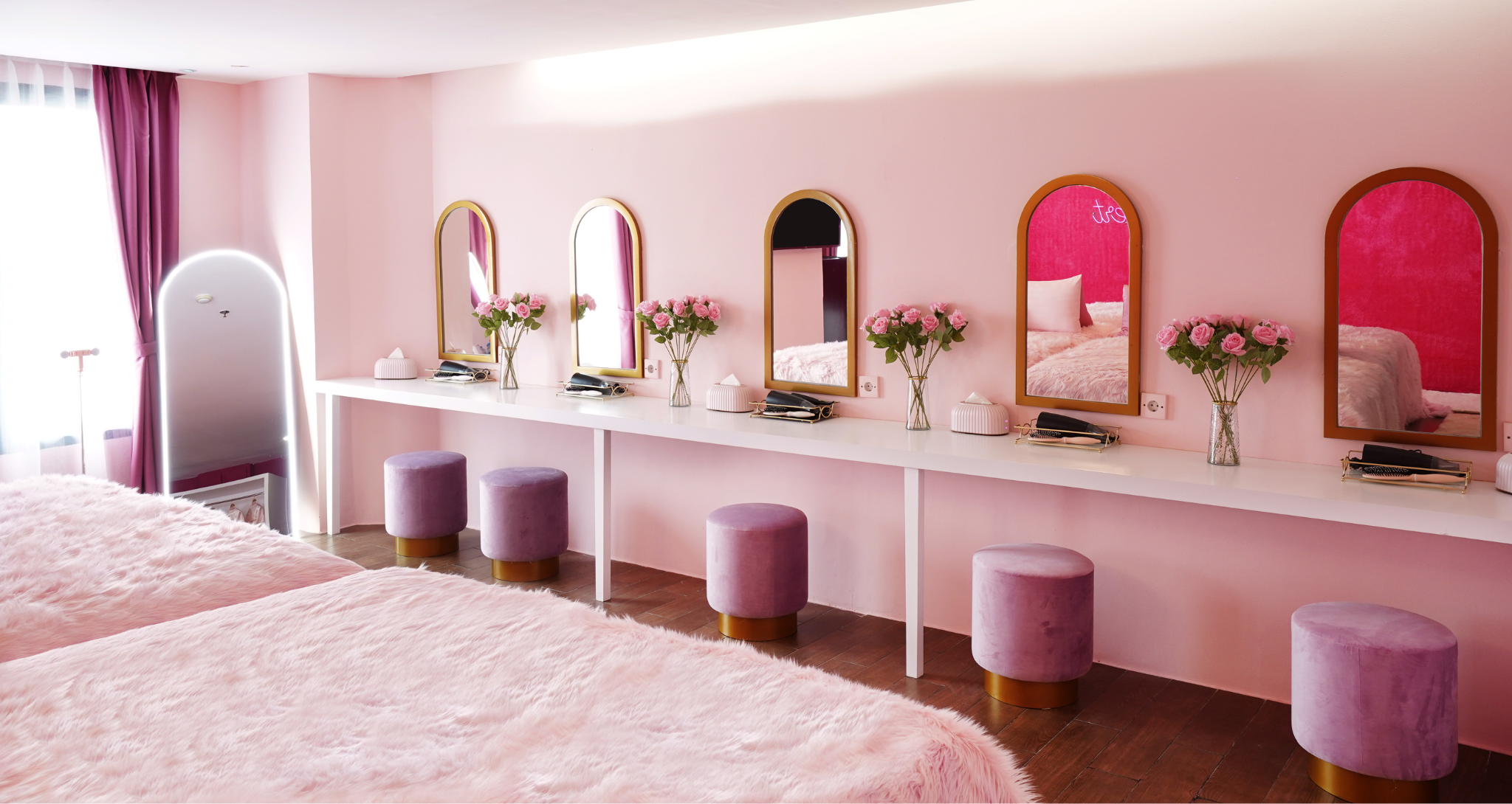 Spacious Bridal Room at Yellow Bee Tangerang
