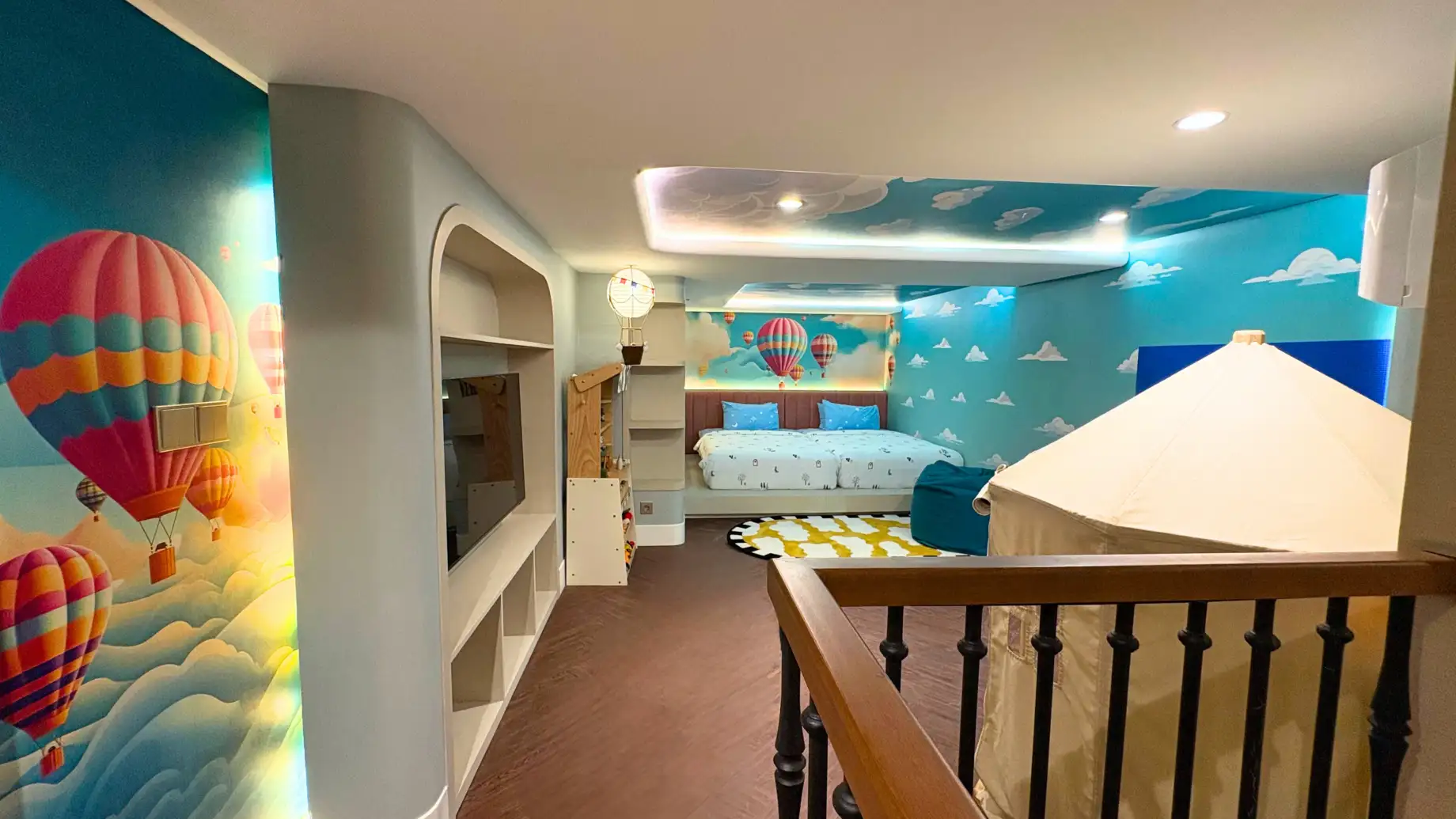 Ashley Newair themed room with hot air balloons and tent