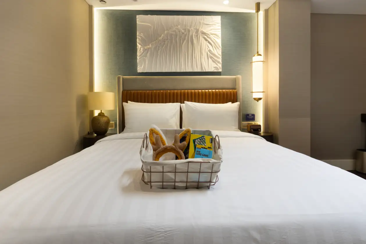 Newair family duplex room bed with welcome amenities