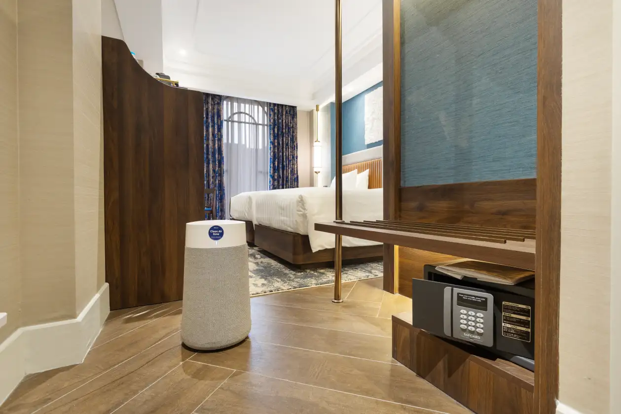 Superior Twin room with new air purifier and in-room safe